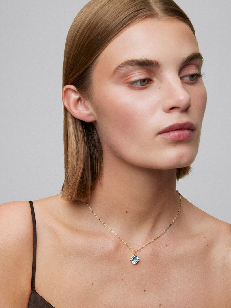 18K yellow gold pendant necklace with topaz image number 0
