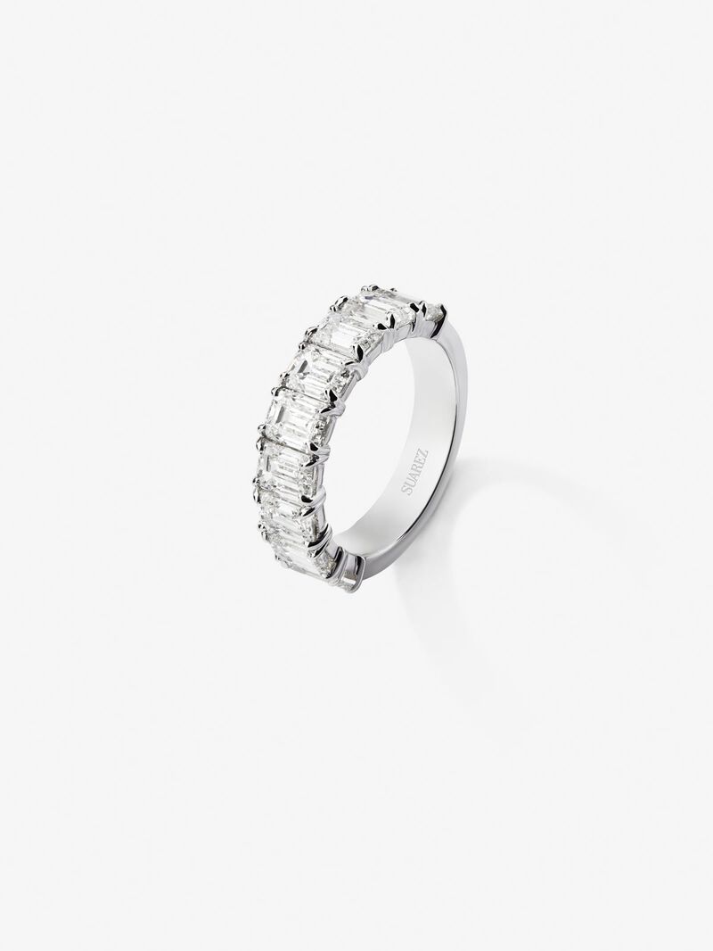 18K white gold half-round wedding ring with 9 emerald-cut diamonds with a total of 3.81 cts image number 0