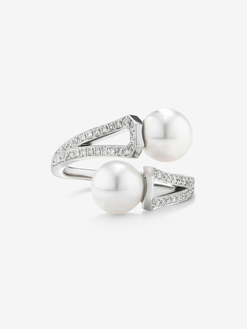 You and me ring in 18K white gold with 2 7mm Akoya pearls and 62 brilliant-cut diamonds with a total of 0.22 cts image number 2