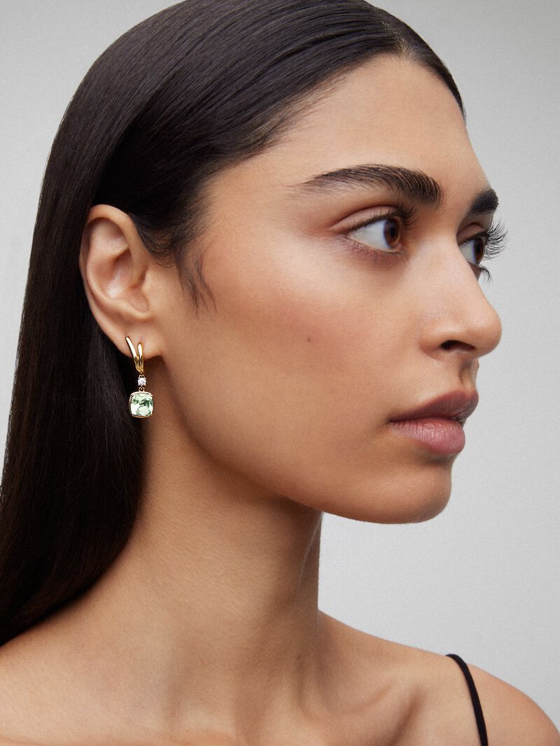 18K yellow gold earrings with 2 cushion-cut green amethysts with a total of 6.4 cts and 2 brilliant-cut diamonds with a total of 0.21 cts image number 1