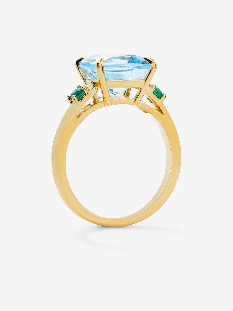 18K yellow gold triple ring with 4.88 ct cushion-cut sky blue topaz and 2 brilliant-cut green emeralds image number 4