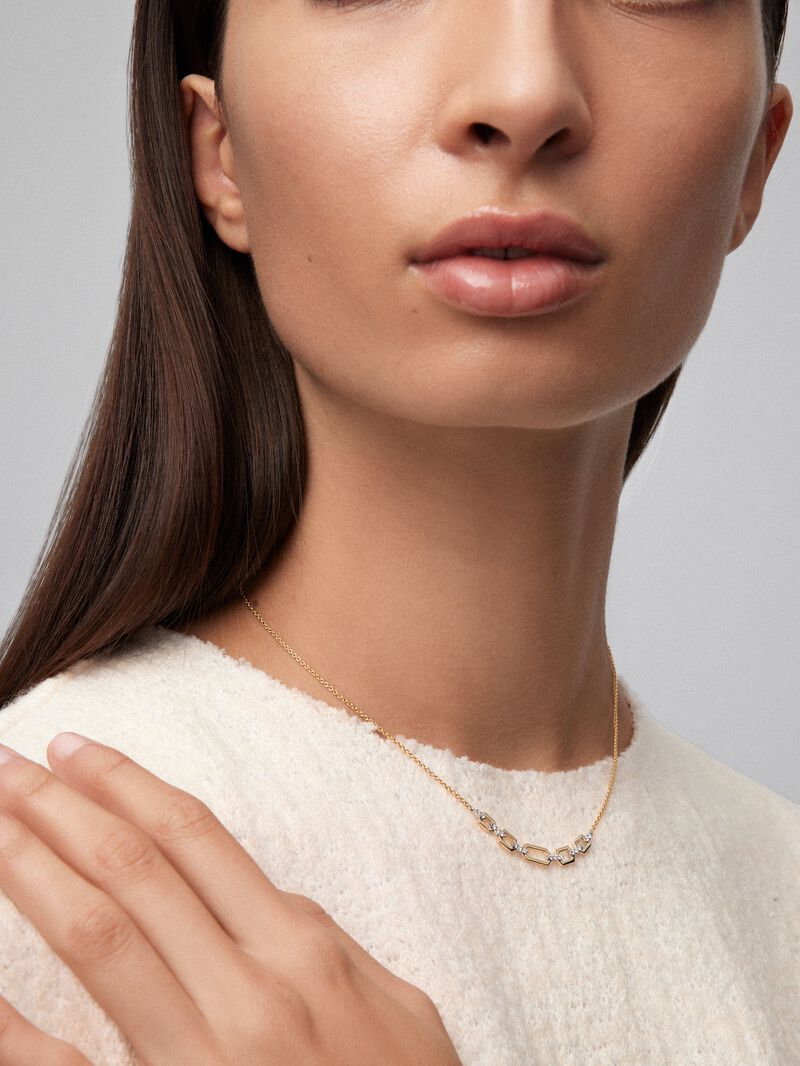 18K white and yellow gold pendant with white diamonds of 0.11 cts image number 3