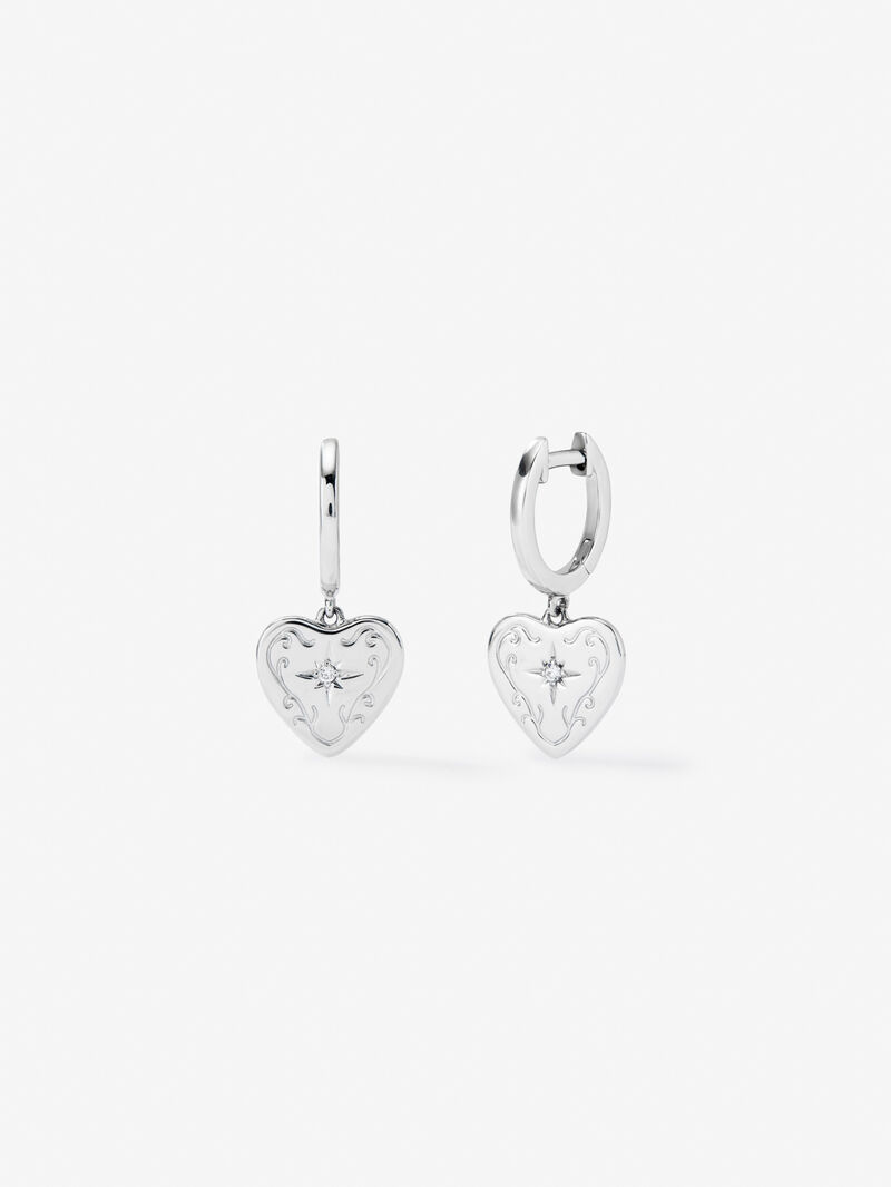 Silver earrings with diamonds image number 1