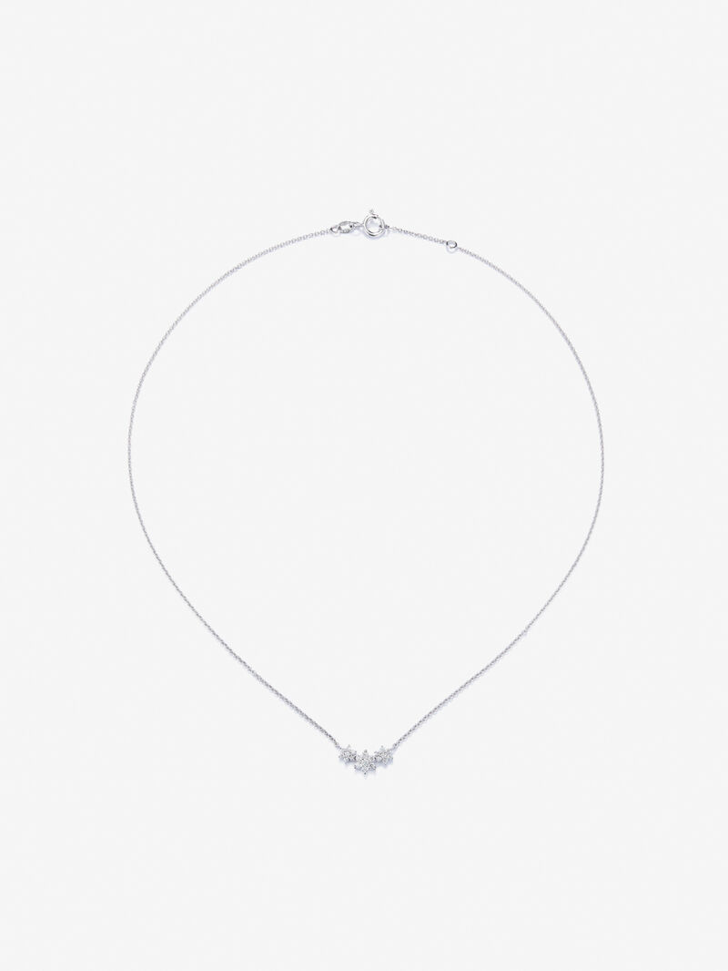 18K White Gold Flower Pendant Chain with Diamonds image number 0