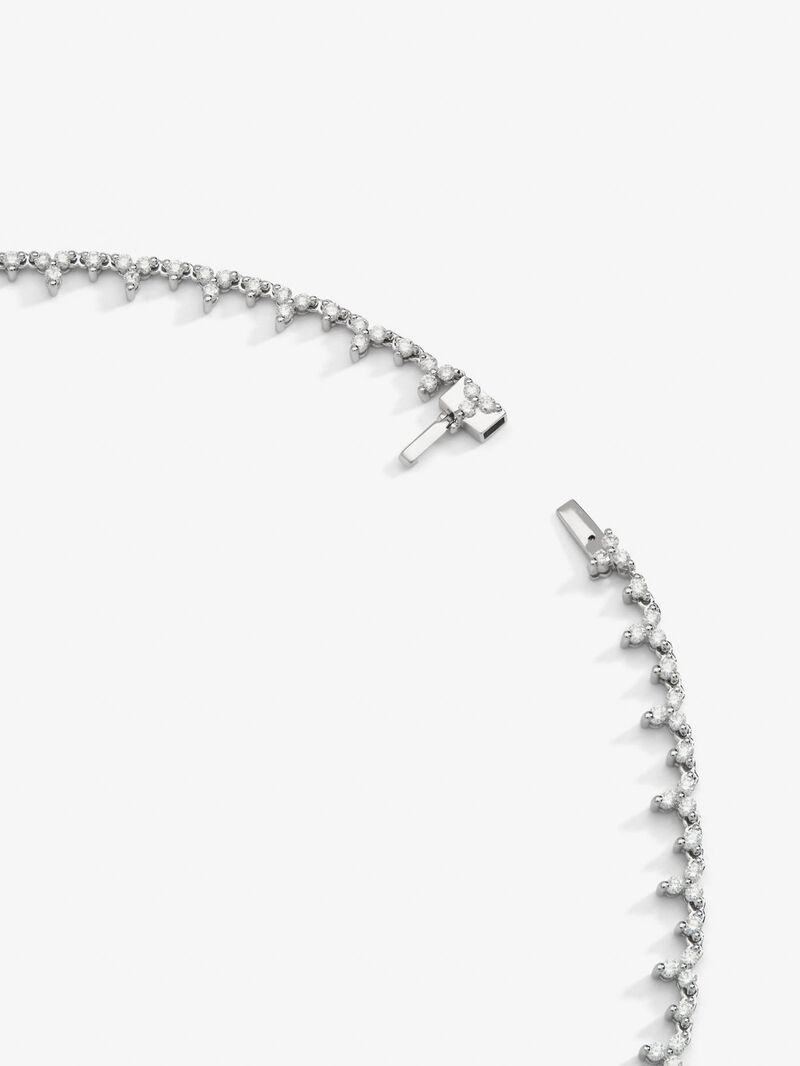 18K white gold rivière necklace with 23 pear-cut diamonds with a total of 4.71 cts and 190 brilliant-cut diamonds with a total of 5.57 cts image number 4