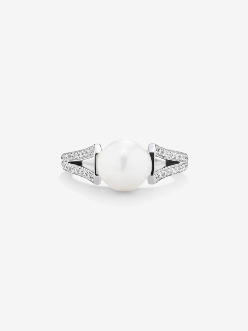 18K white gold ring with 8mm akoya pearl and 60 brilliant-cut diamonds with a total of 0.23 cts image number 3