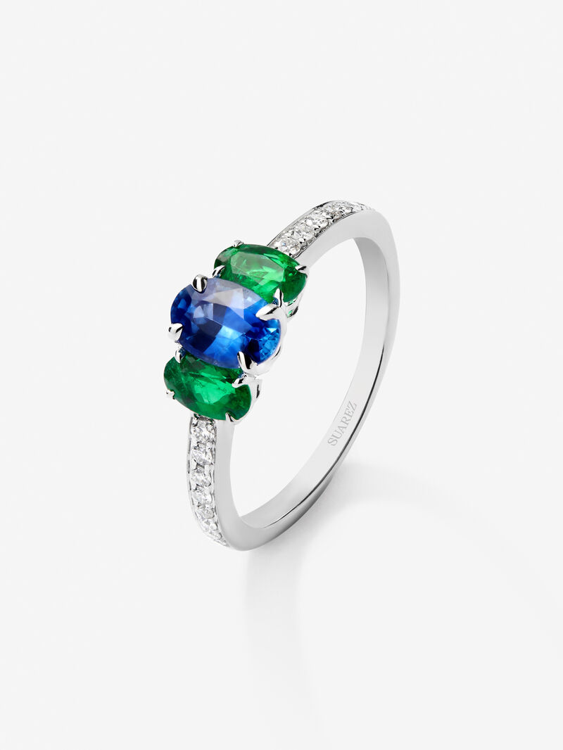 18K White Gold Tiego Ring with 0.71 CTS oval size, green emeralds in 0.5 cts and white diamonds in bright size of 0.115 cts image number 0