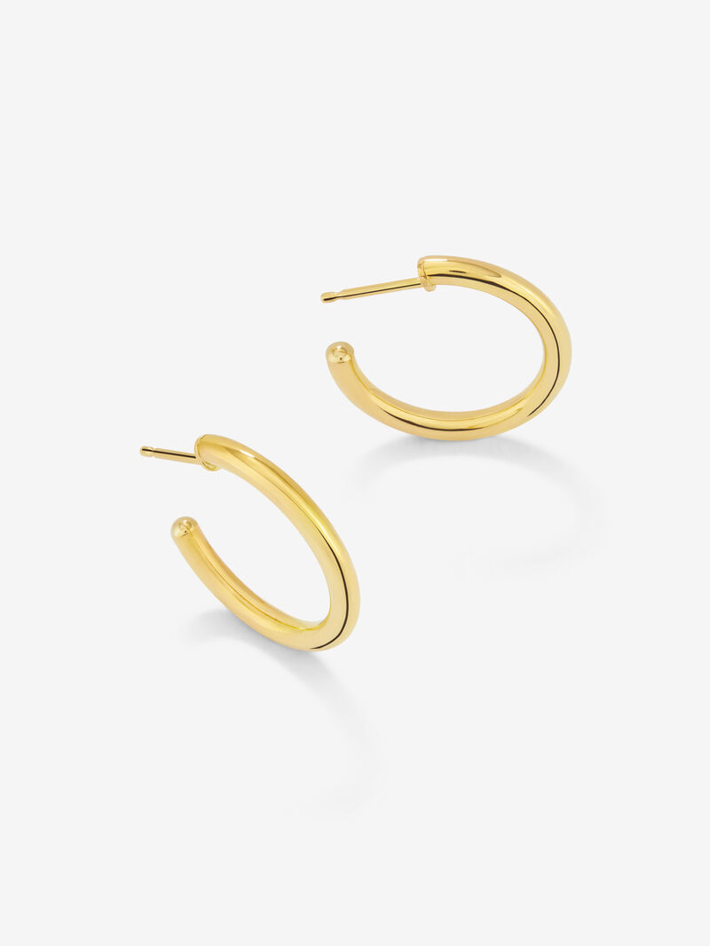 Medium Smooth Hoop Earrings in 18K Yellow Gold image number 2