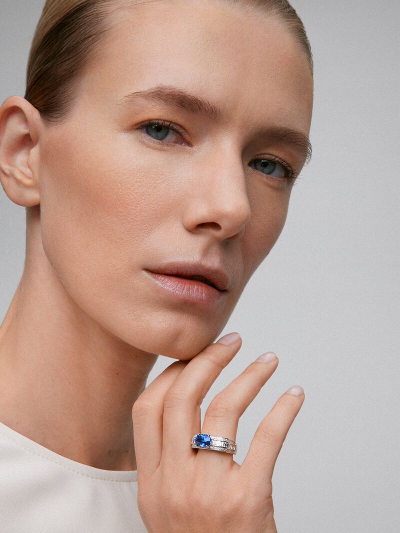 18K White Gold Ring with Royal Blue Sapp image number 1