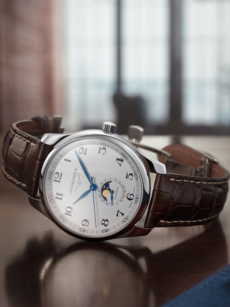 Stainless steel watch with brown alligator strap, sapphire crystal and automatic movement image number 8