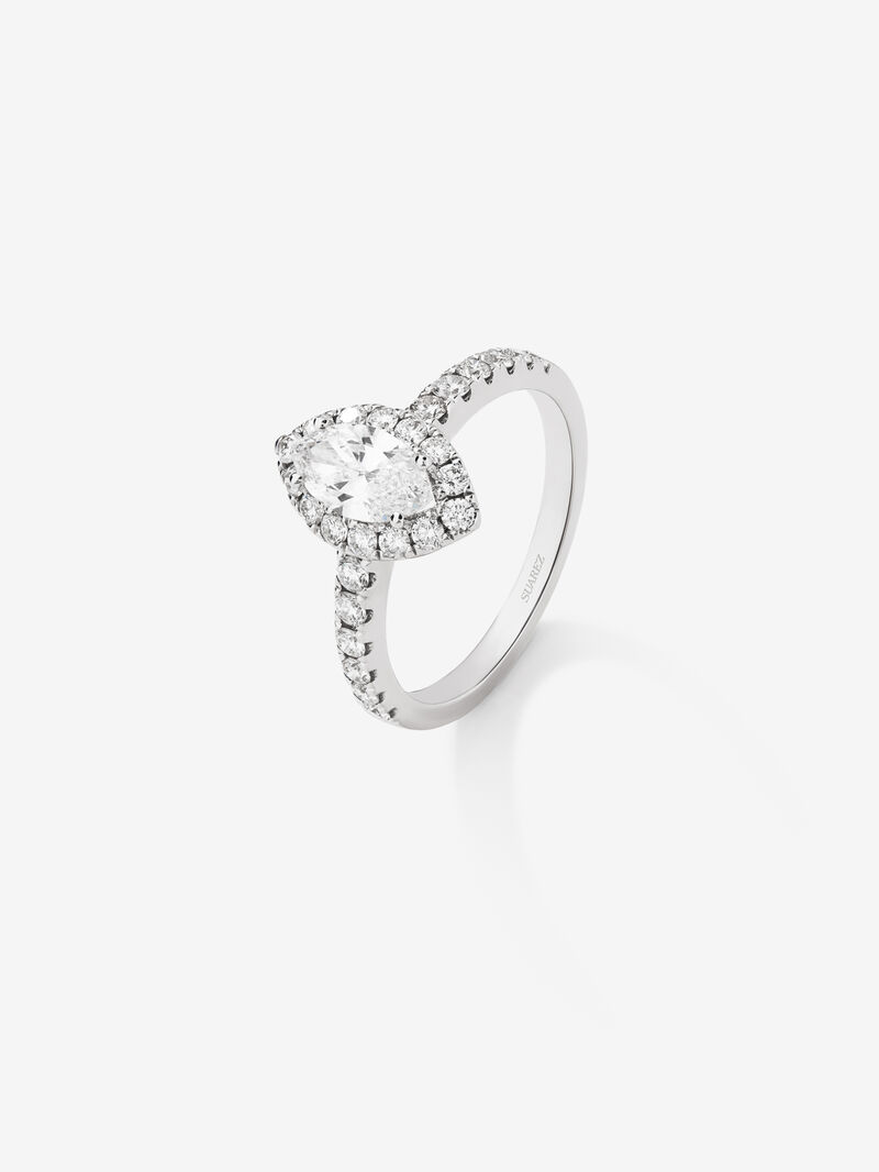 18K white gold ring with marquise cut diamond of 0.56 cts and 34 brilliant cut diamonds with a total of 0.38 cts image number 0