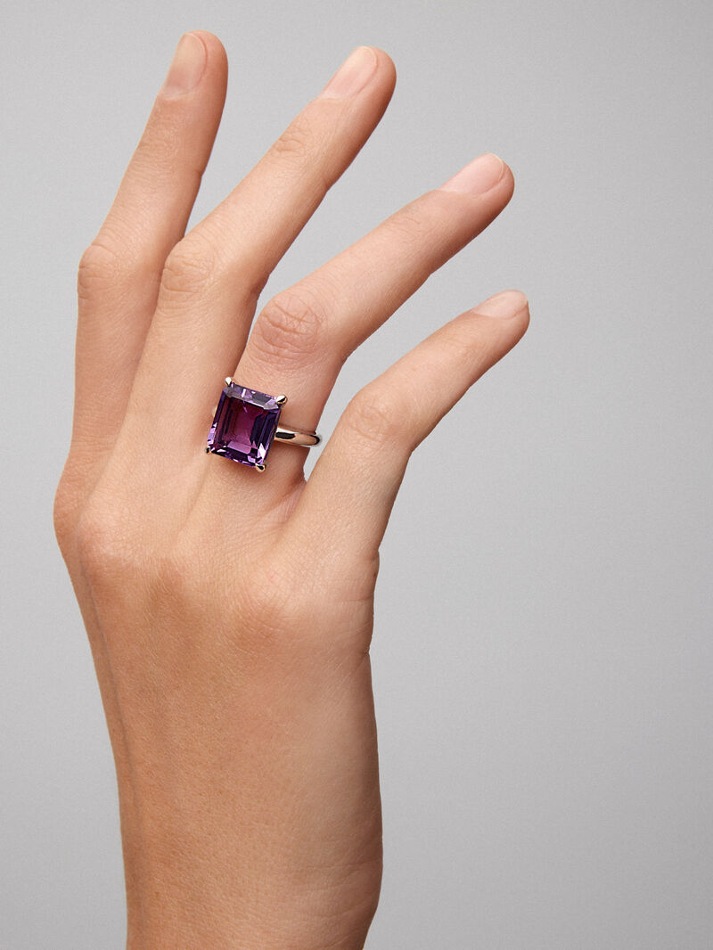 Silver ring with purple amethyst stone image number 3