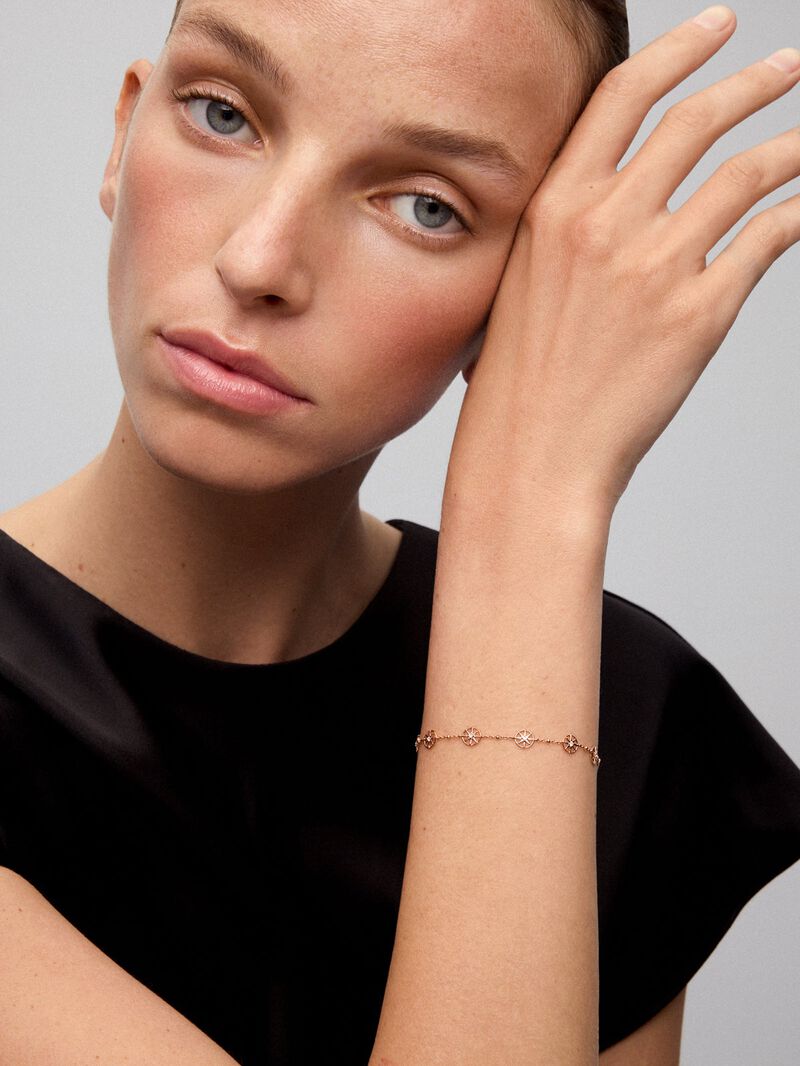 18K Rose Gold Chain Bracelet with Diamond Stars image number 1