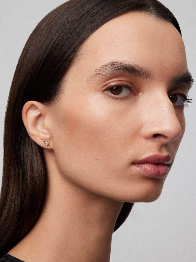 Individual 18K rose gold earring with 3 brilliant-cut diamonds with a total of 0.07 cts and heart shape image number 3