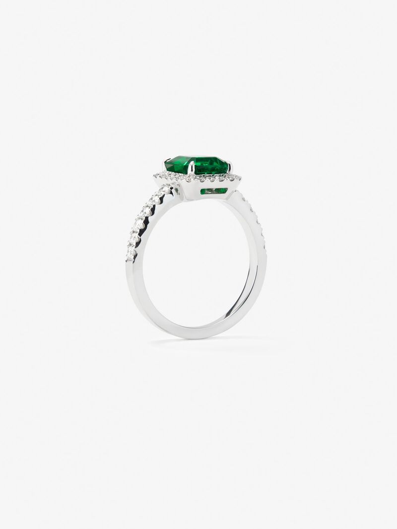 18K white gold ring with octagonal-cut green emerald of 2.07 cts and 36 brilliant-cut diamonds with a total of 0.5 cts image number 4