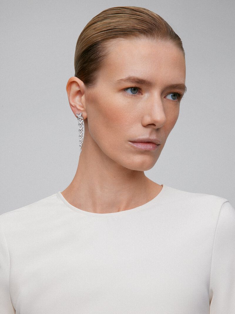 18K white gold earrings with white diamonds in 2.48 cts image number 3