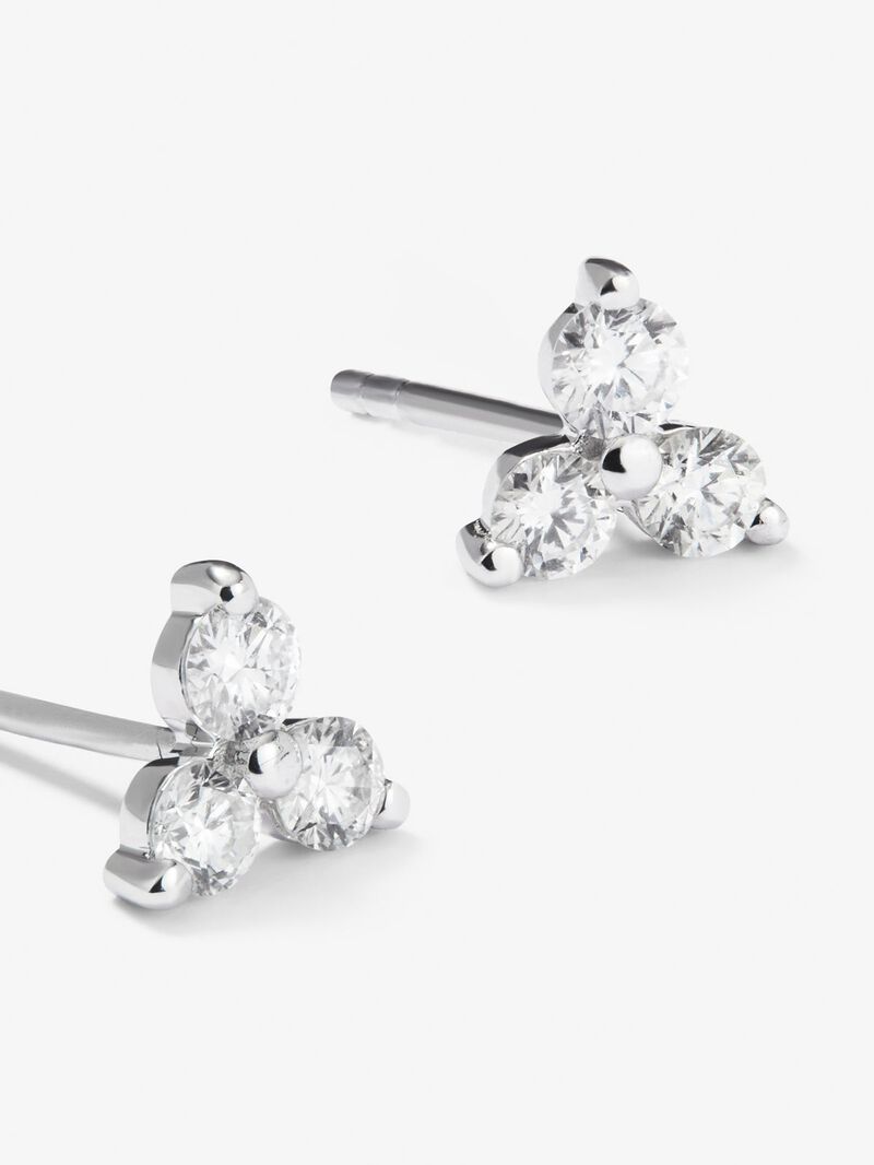 18K white gold earrings with 6 brilliant-cut diamonds with a total of 0.36 cts image number 2