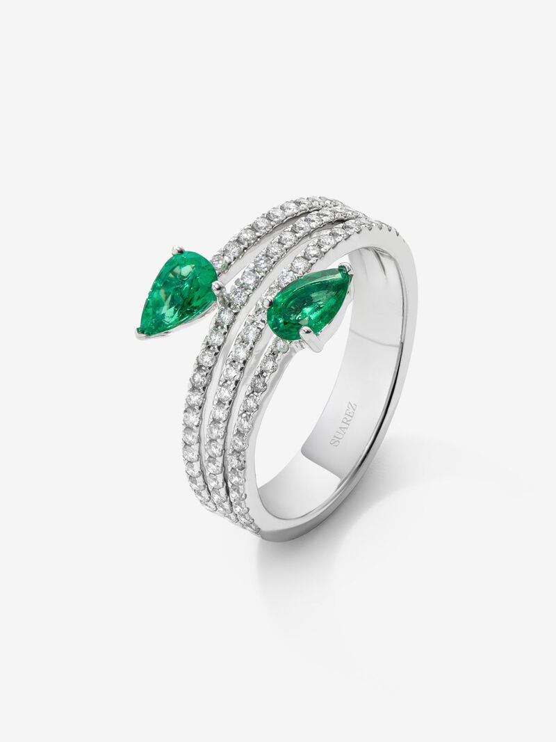 18K white gold ring with 0.61cts and 1.51cts diamonds image number 0