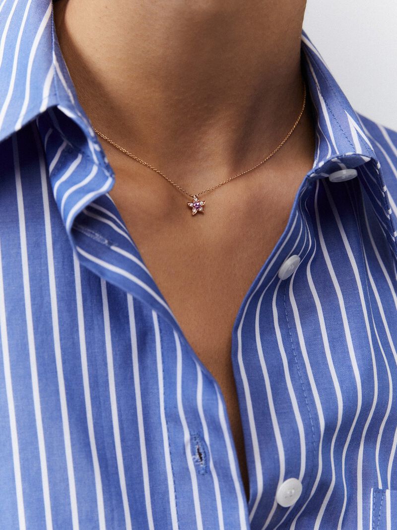 18kt rose gold flower pendant with pink sapphire and diamonds image number 3