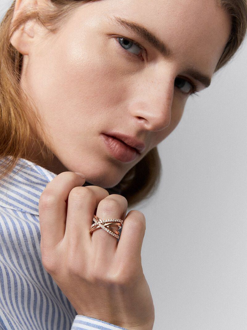 18K rose gold cross ring with 40 brilliant-cut diamonds with a total of 0.56 cts image number 1