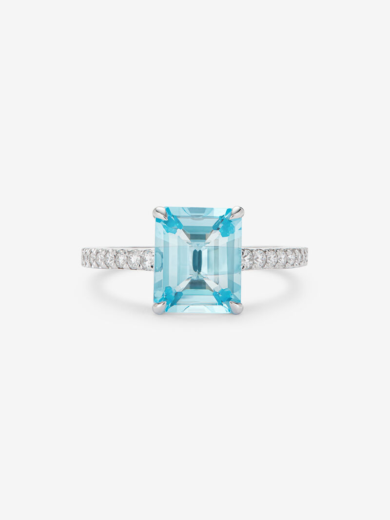 18K white gold ring with sky blue topaz in octagonal cut of 3.42 cts and brilliant cut diamonds with a total of 0.19 cts image number 1