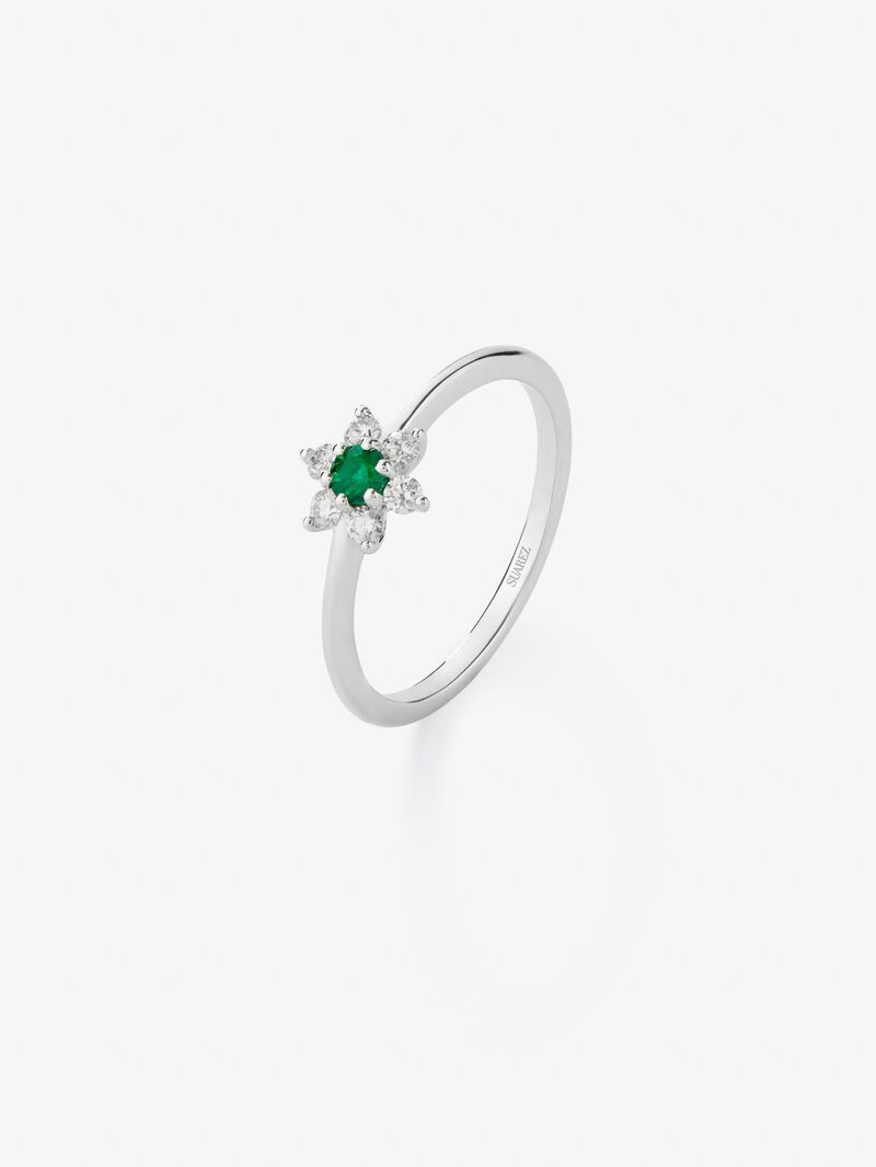 18K white gold ring with brilliant-cut green emerald of 0.08 cts and 6 brilliant-cut diamonds with a total of 0.15 cts in the shape of a star image number 0