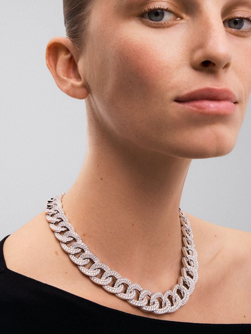 Bearded link necklace in 18K white gold and brilliant-cut diamonds with a total of 33.44 cts image number 3