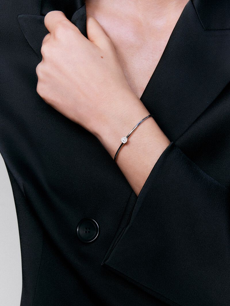 18K White Gold Diamond Rigid Bracelet image number 3