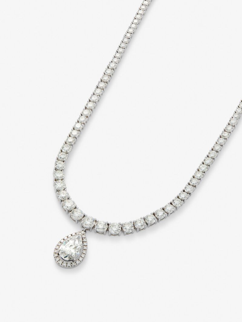 18K white gold pendant with pear-cut diamond of 2.4 cts and 23 brilliant-cut diamonds with a total of 0.28 cts image number 2