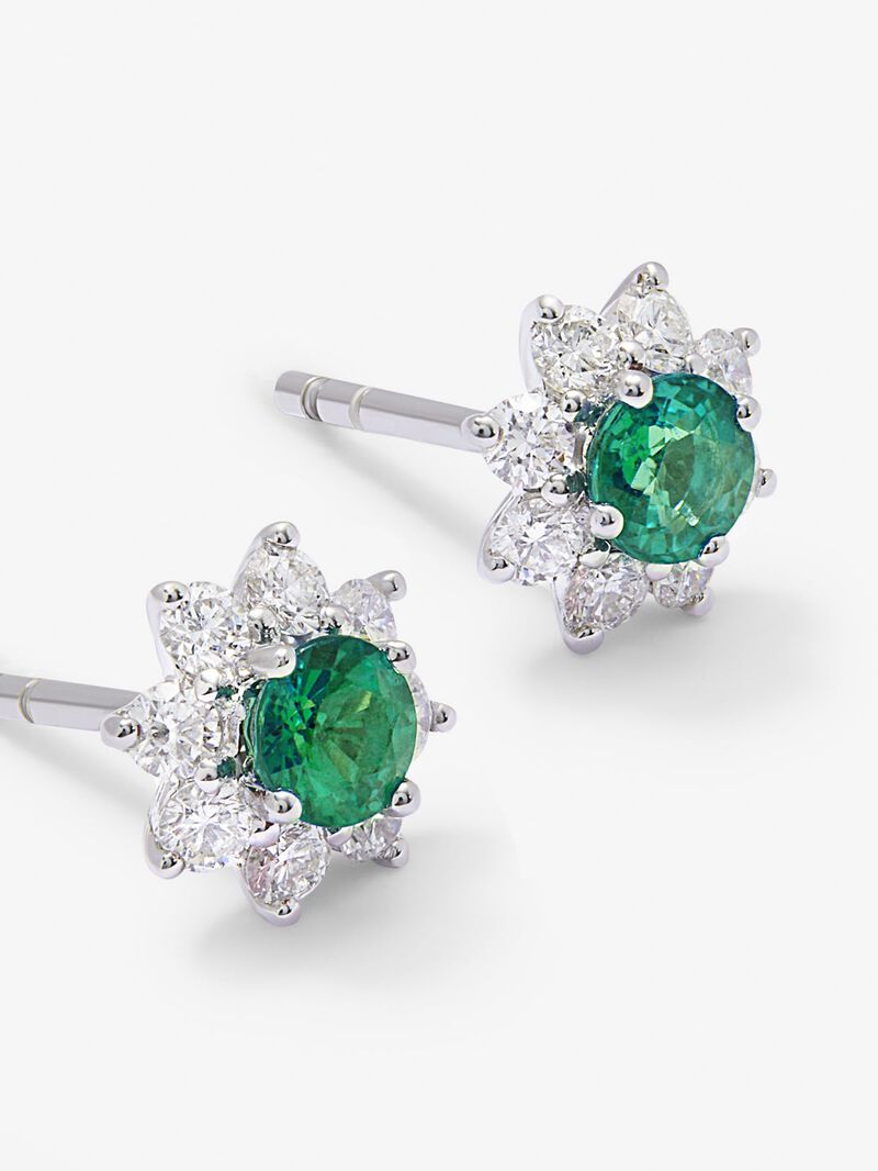 18K white gold flower earrings with emerald and diamond image number 2