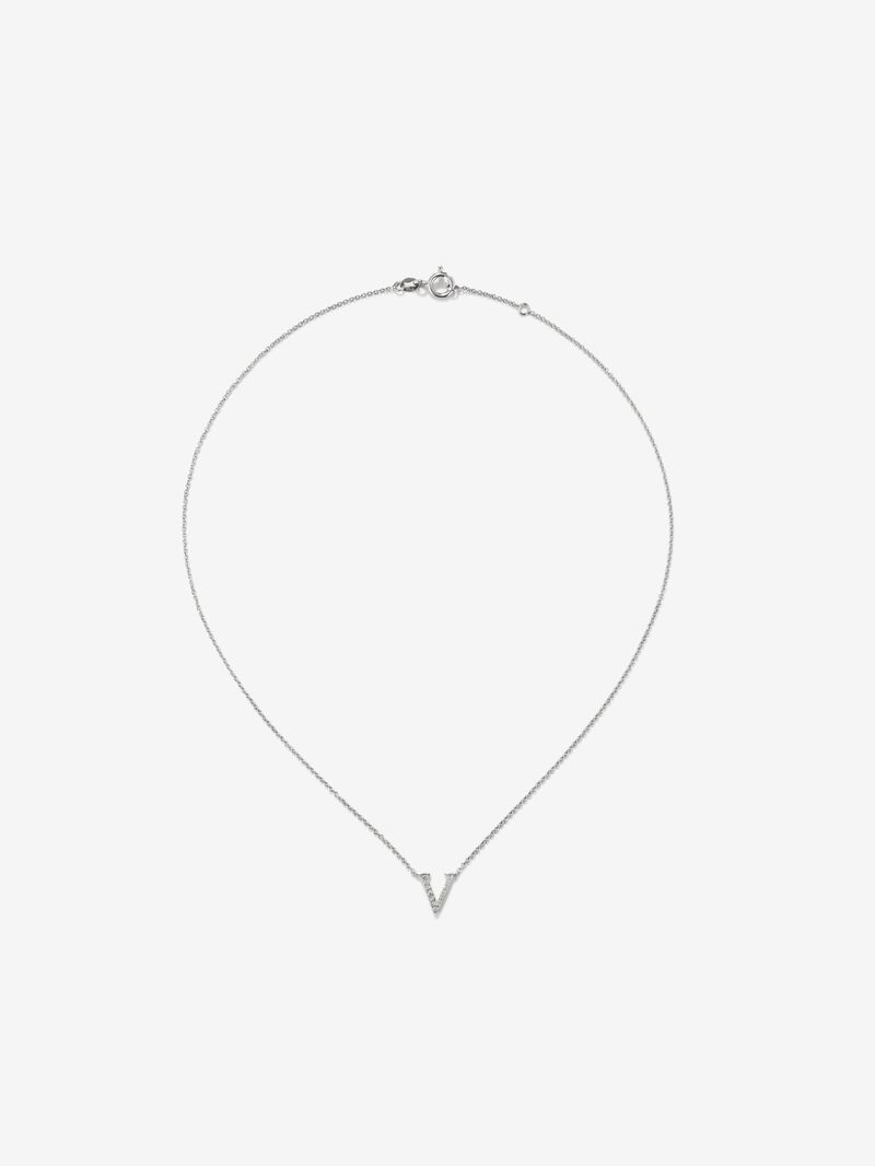 18K white gold pendant with letter V and 16 brilliant-cut diamonds with a total of 0.07 cts image number 0