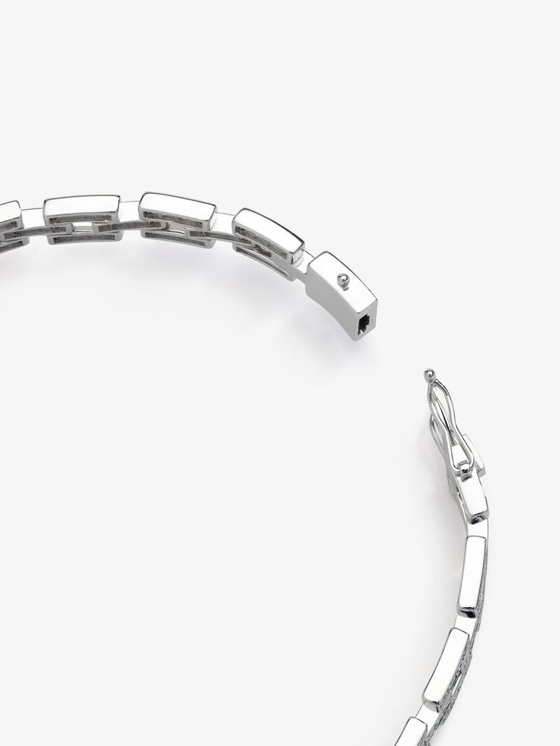 18K White Gold Bracelet with Royal Blue Sapor image number 4
