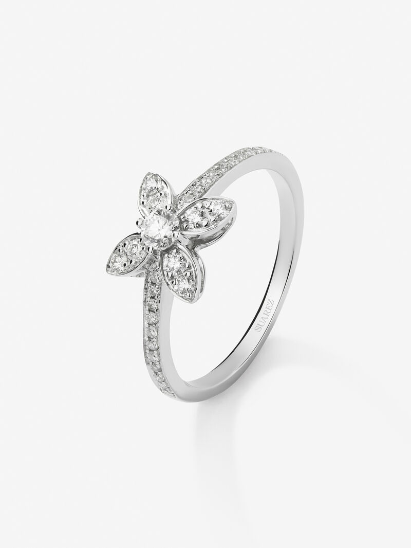 18K white gold ring with 45 brilliant-cut diamonds with a total of 1.05 cts image number 0