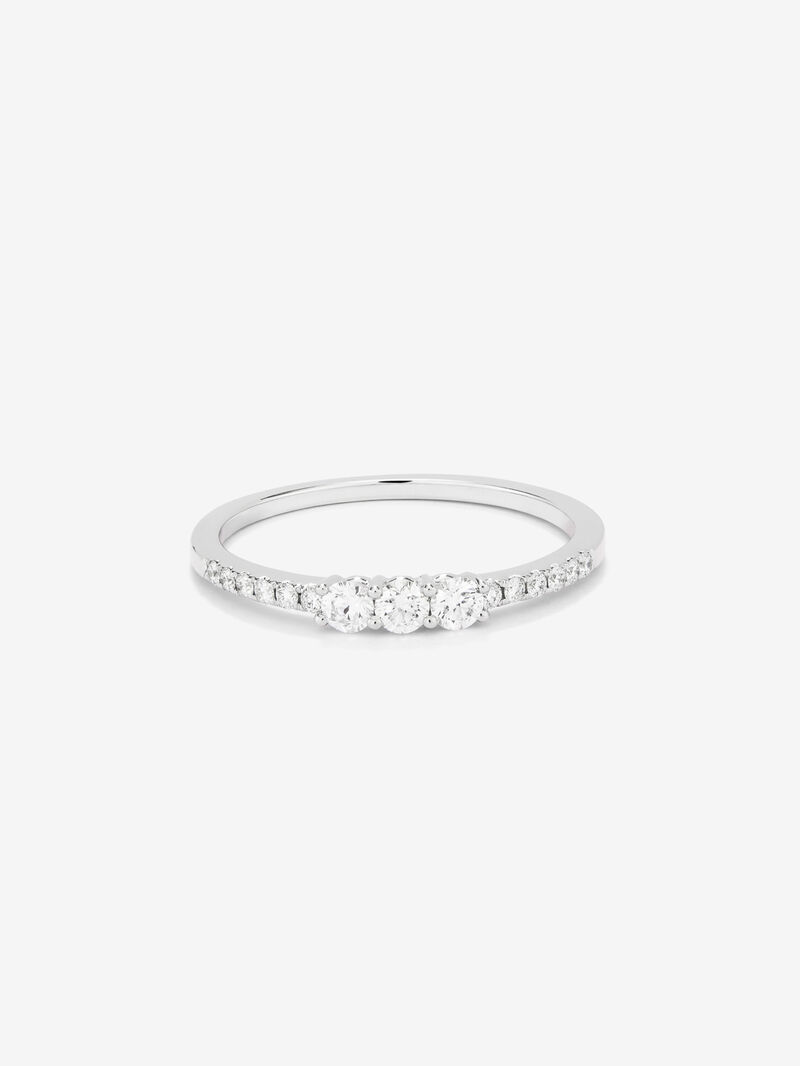 18K White Gold Diamond Ring image number 2