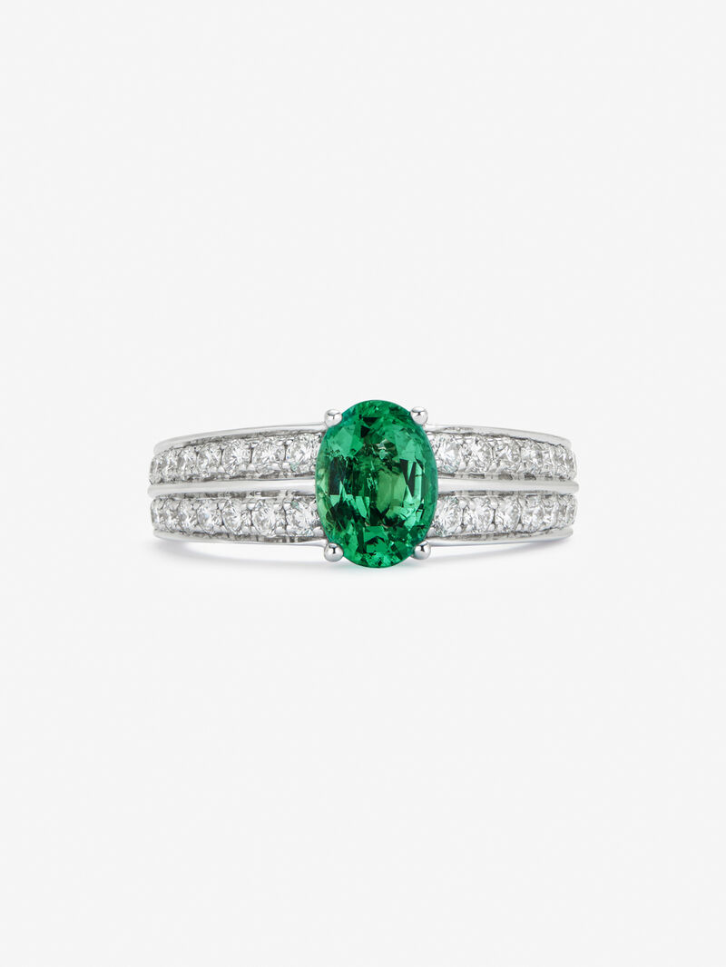 18K white gold ring with oval-cut emerald of 1.188 cts and 32 brilliant-cut diamonds with a total of 0.62 cts image number 1