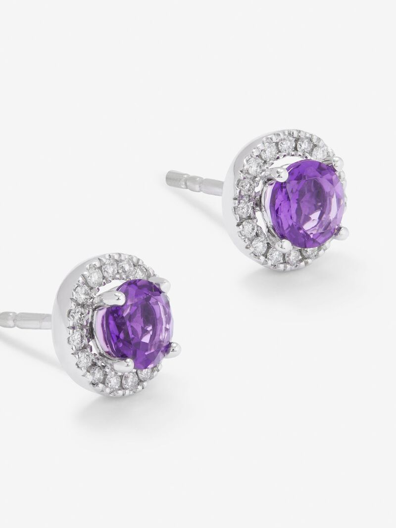 18K white gold button earrings with amethyst and diamond. image number 2