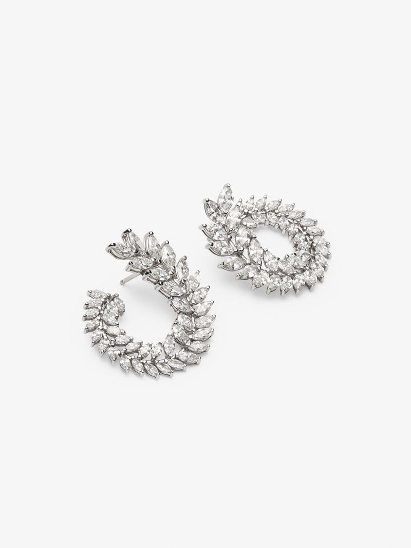 18K white gold open hoop earrings with 78 marquise-cut diamonds with a total of 7.52 cts image number 2