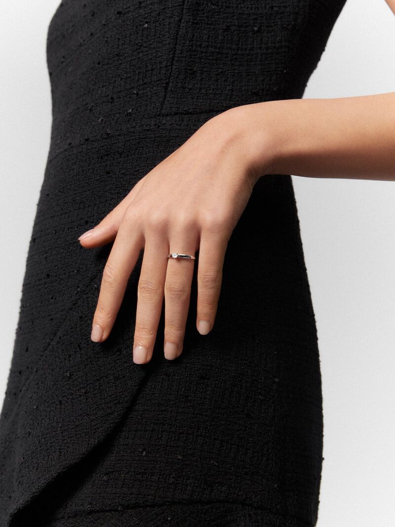 18K White Gold Commitment Ring with Diamond image number 3