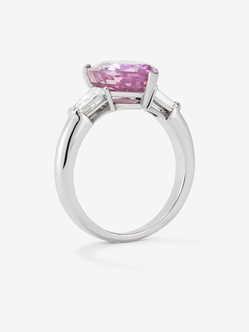 18K white gold ring with pear-cut pink sapphire of 4.86 cts and 2 fancy-cut diamonds with a total of 0.57 cts image number 4