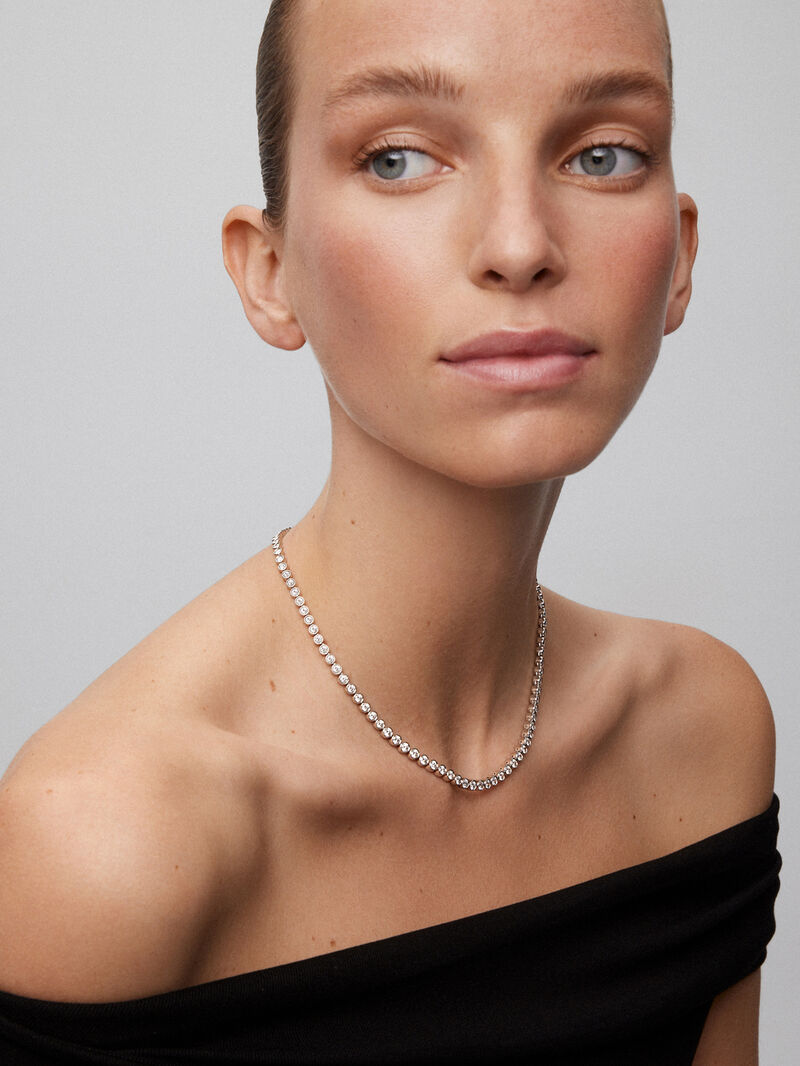 18K white gold riviere necklace with diamonds image number 1
