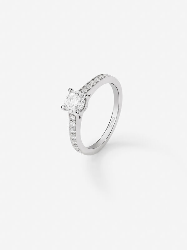 Anillo solitario de compromiso de oro blanco de 18kt con diamante H-VS1 de 0,25cts y brazo de diamantes, SL14001-IGD025/HVS1_V