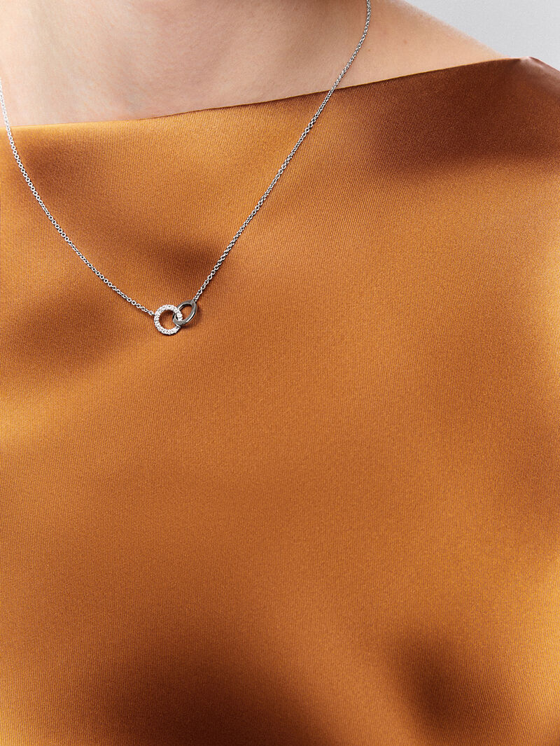 18K White Gold and Diamond Circular Pendant Chain image number 3
