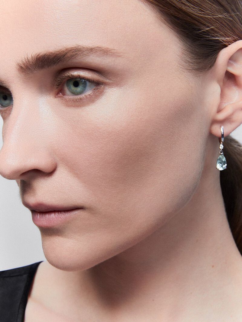 925 Silver hoop earrings with green amethyst and hanging diamond image number 3