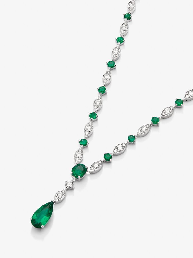 18K white gold necklace with green emerald in 1.68 cts pear size, green and oval emeralds of 3.7 cts and white diamonds in bright size of 3.1 cts image number 2