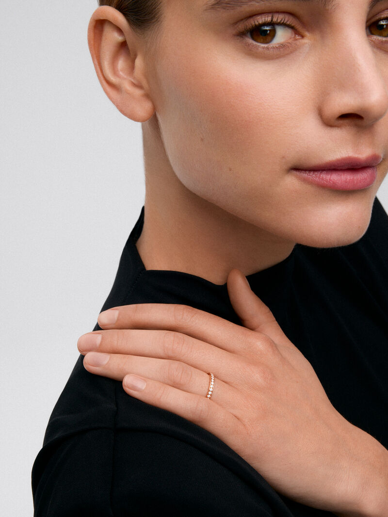 Half ring in 18K rose gold with 16 brilliant-cut diamonds with a total of 0.24 cts image number 0