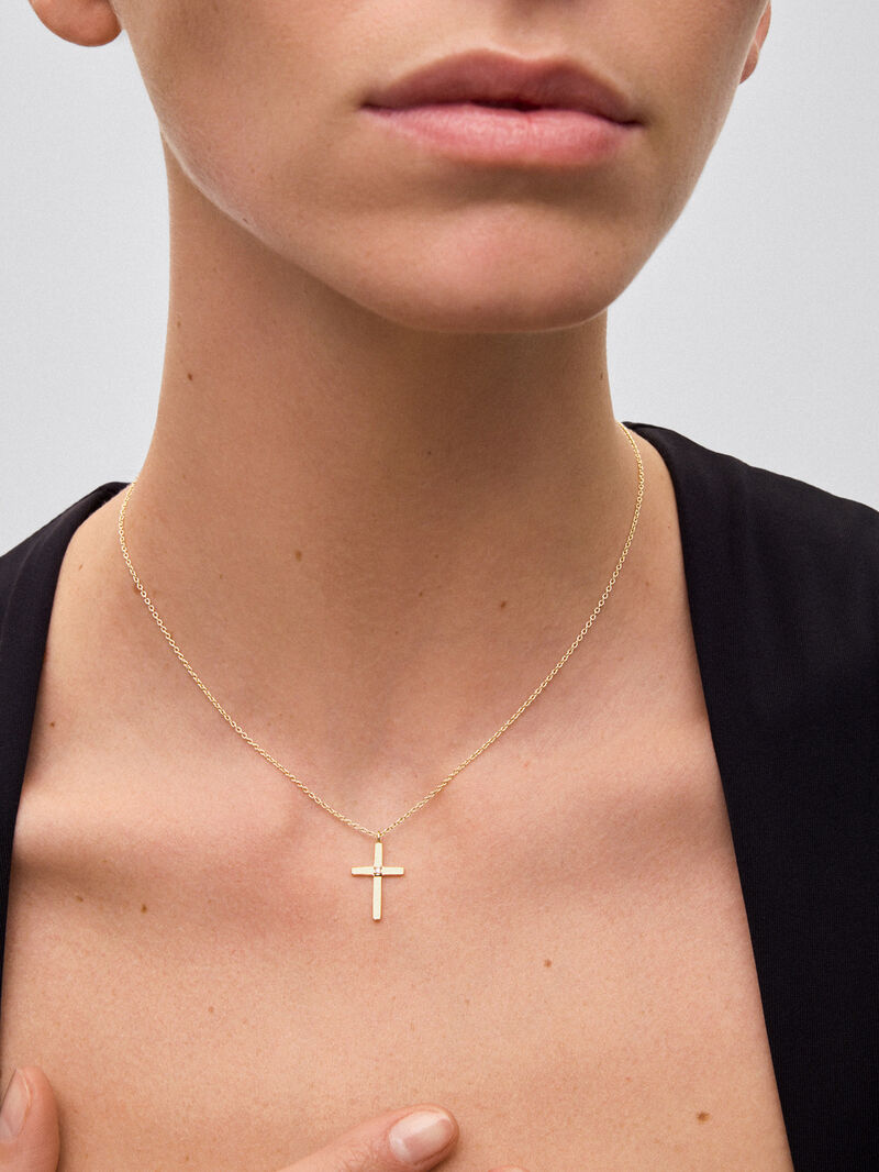 18K yellow gold pendant with large cross and 0.015 ct brilliant cut diamond image number 3