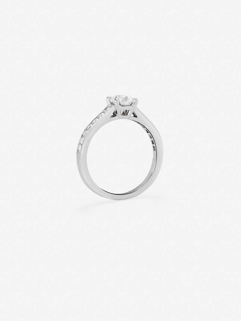 18K white gold solitary engagement ring with diamonds image number 4