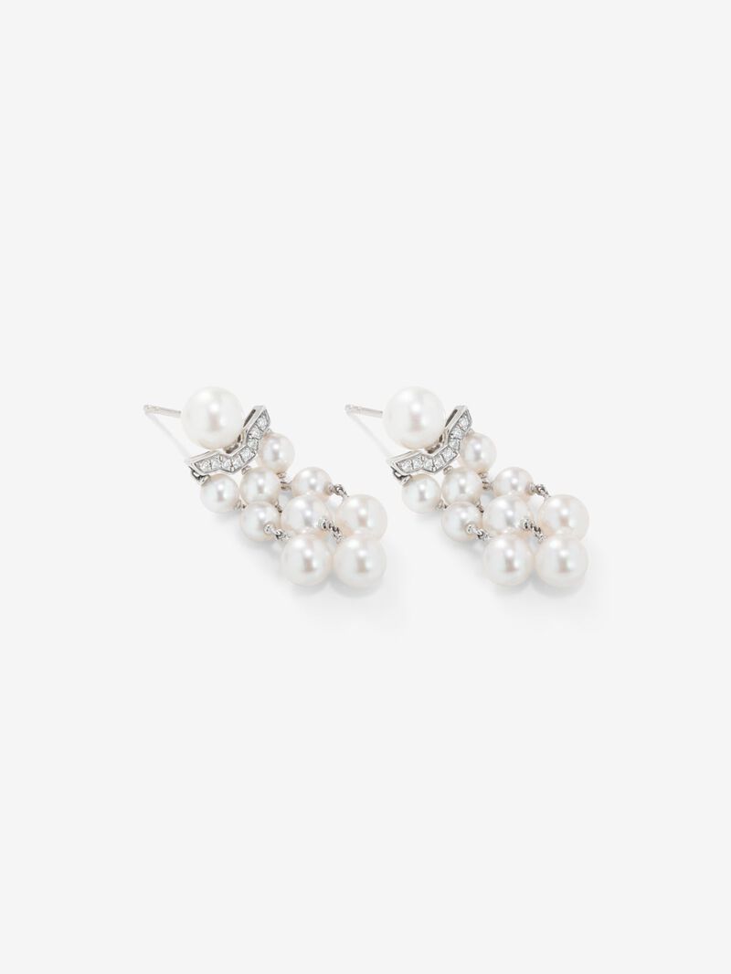 18k white gold earrings with Akoya pearls and diamonds. image number 2