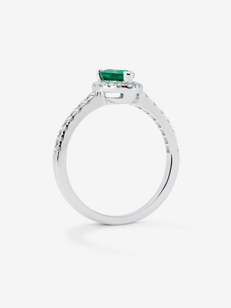 18K white gold ring with pear-cut green emerald of 0.66 cts and brilliant-cut diamonds with a total of 0.34 cts image number 2