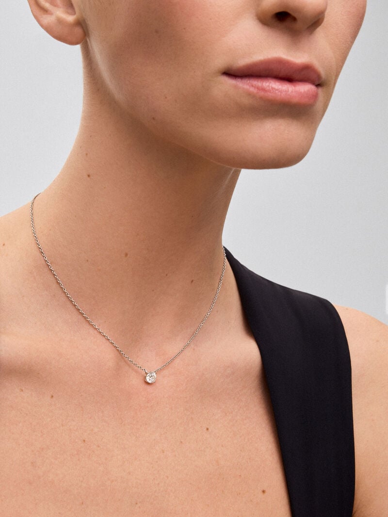18K white gold necklace with a 1-carat brilliant-cut diamond image number 1